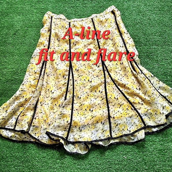 Spring Yellow Fit and Flare Skirt by Louis Dell' Olio - Picture 10 of 12